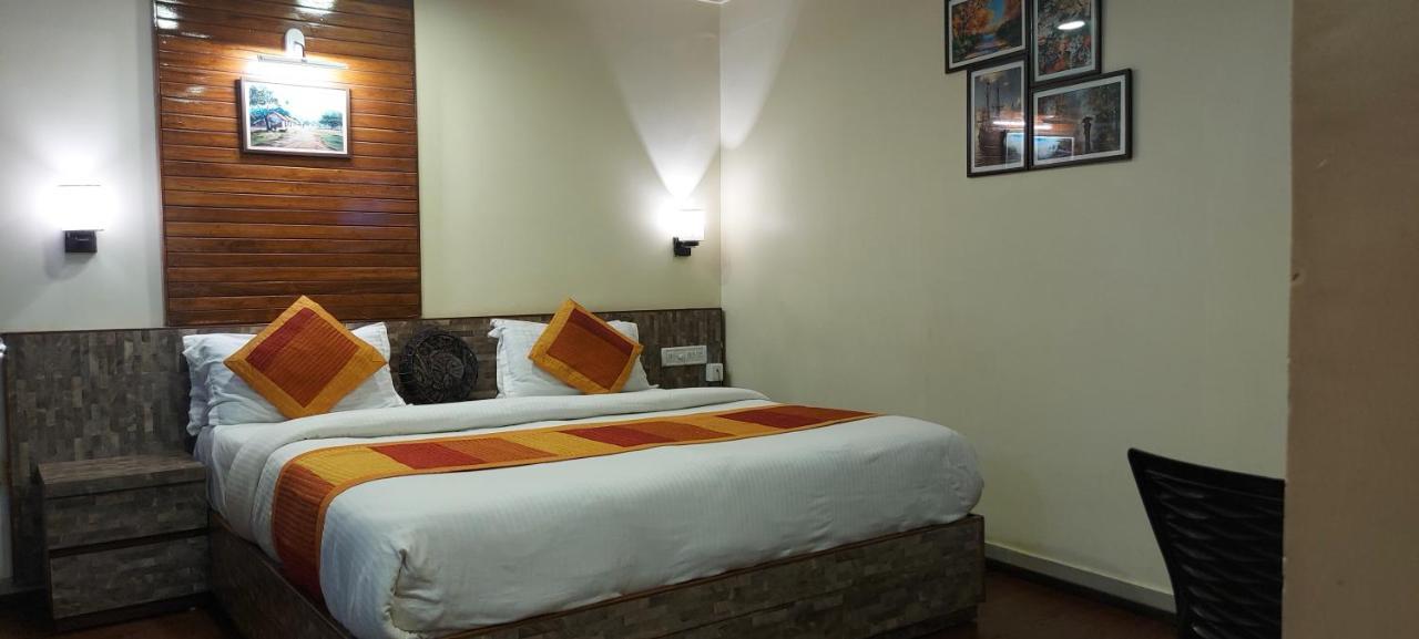Shaleen Elegance Homestay Nakki Lake 400 Meters Monte Abu Exterior foto