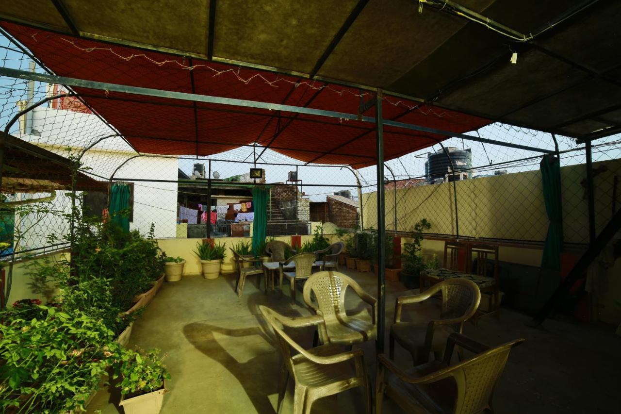 Shaleen Elegance Homestay Nakki Lake 400 Meters Monte Abu Exterior foto