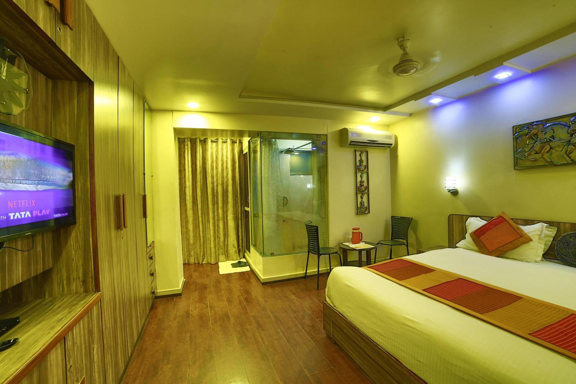 Shaleen Elegance Homestay Nakki Lake 400 Meters Monte Abu Exterior foto