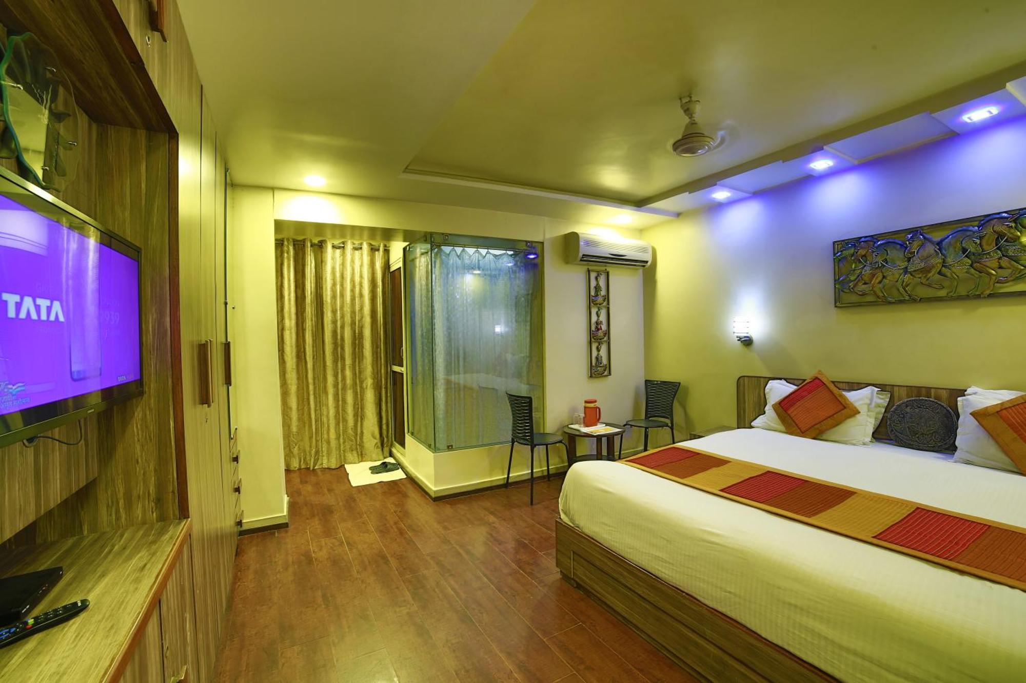 Shaleen Elegance Homestay Nakki Lake 400 Meters Monte Abu Exterior foto