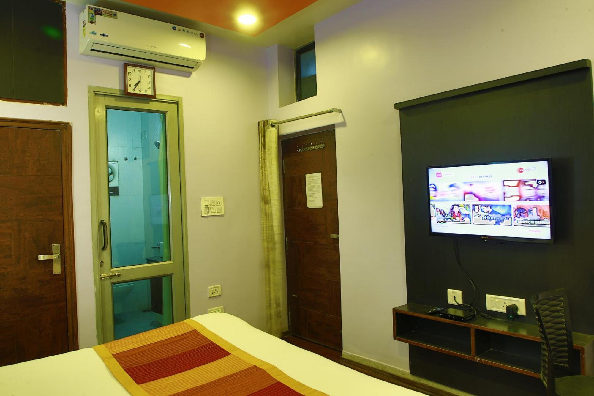 Shaleen Elegance Homestay Nakki Lake 400 Meters Monte Abu Exterior foto
